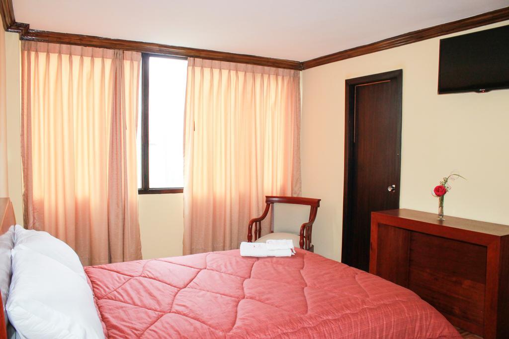 Hotel Villa Lafayette Кито Екстериор снимка