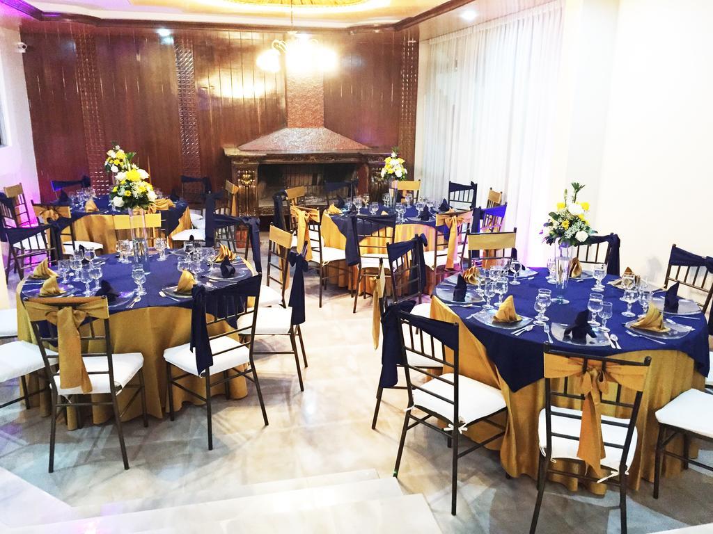 Hotel Villa Lafayette Кито Екстериор снимка