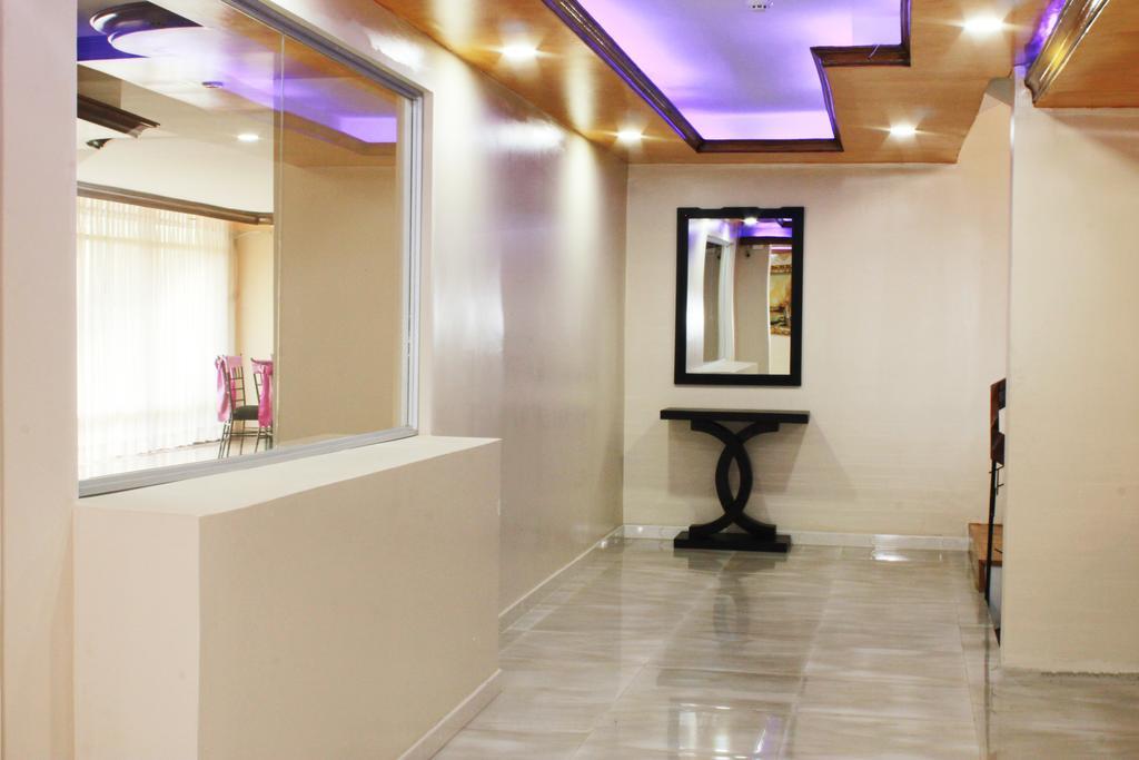 Hotel Villa Lafayette Кито Екстериор снимка