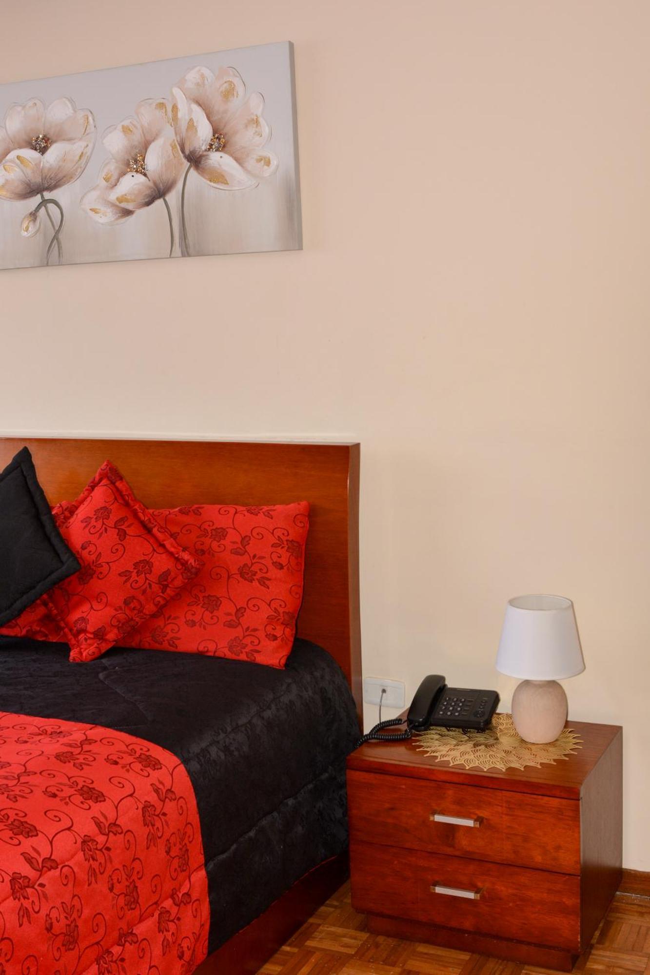 Hotel Villa Lafayette Кито Екстериор снимка