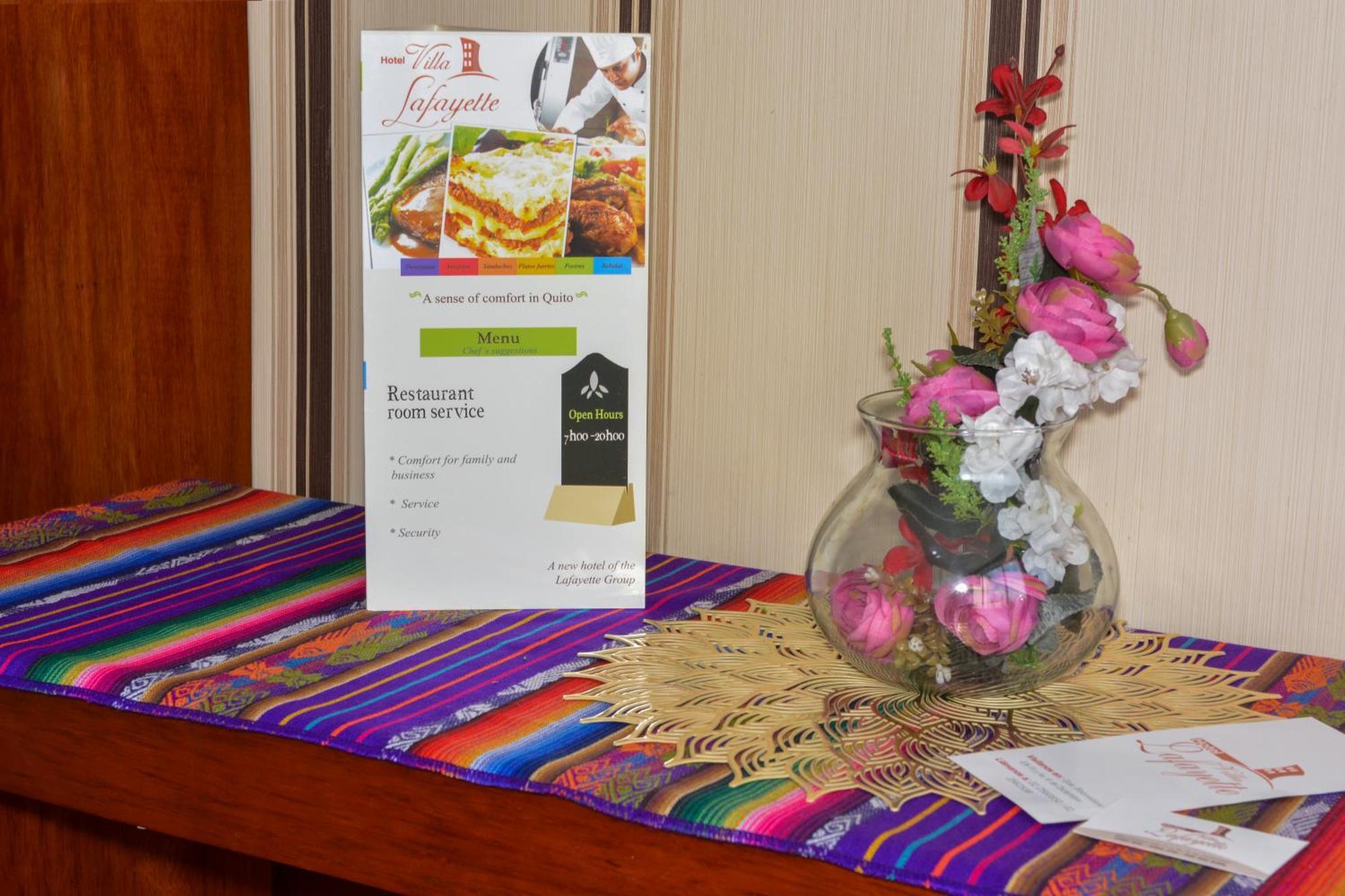 Hotel Villa Lafayette Кито Екстериор снимка