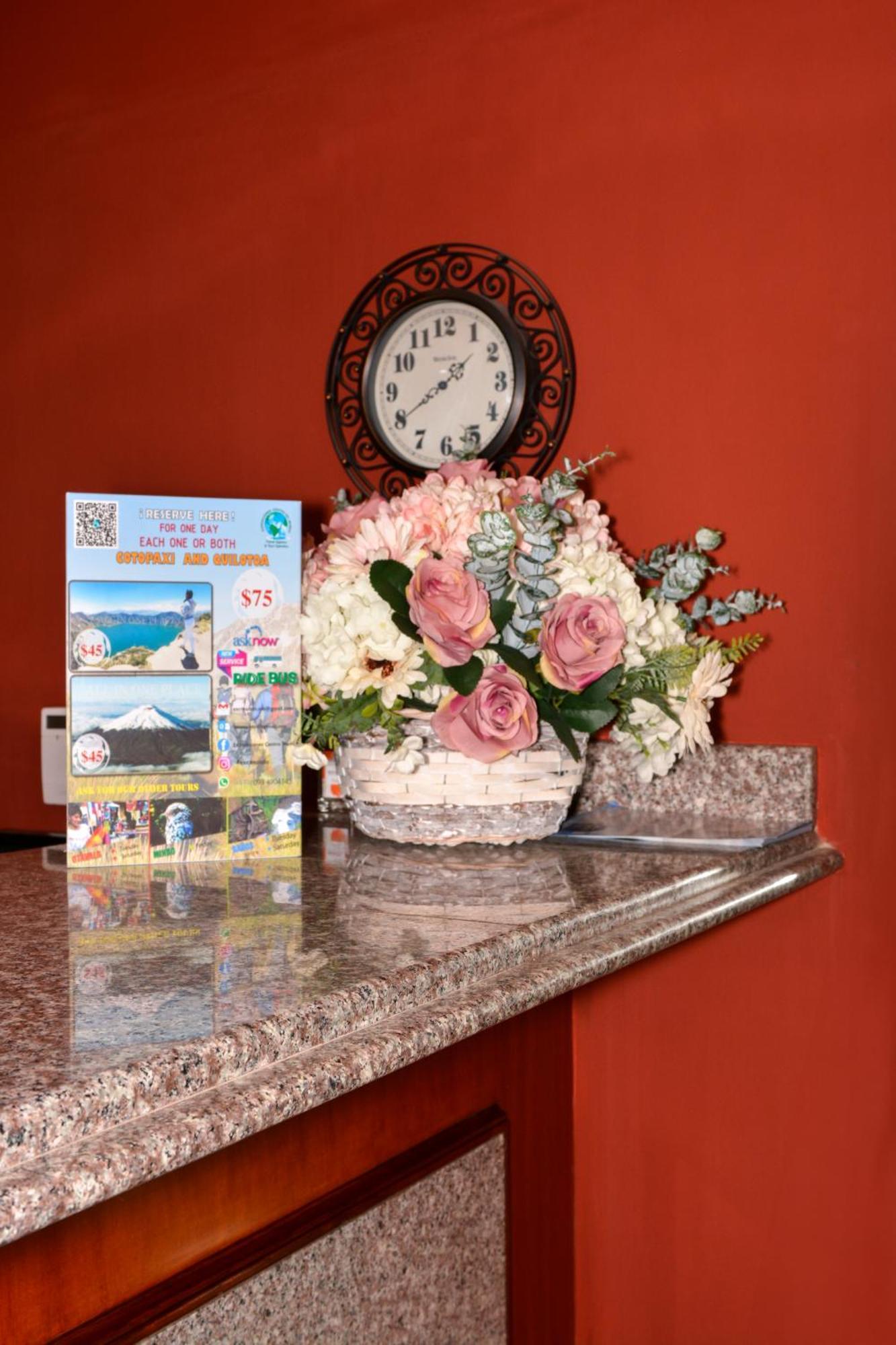Hotel Villa Lafayette Кито Екстериор снимка