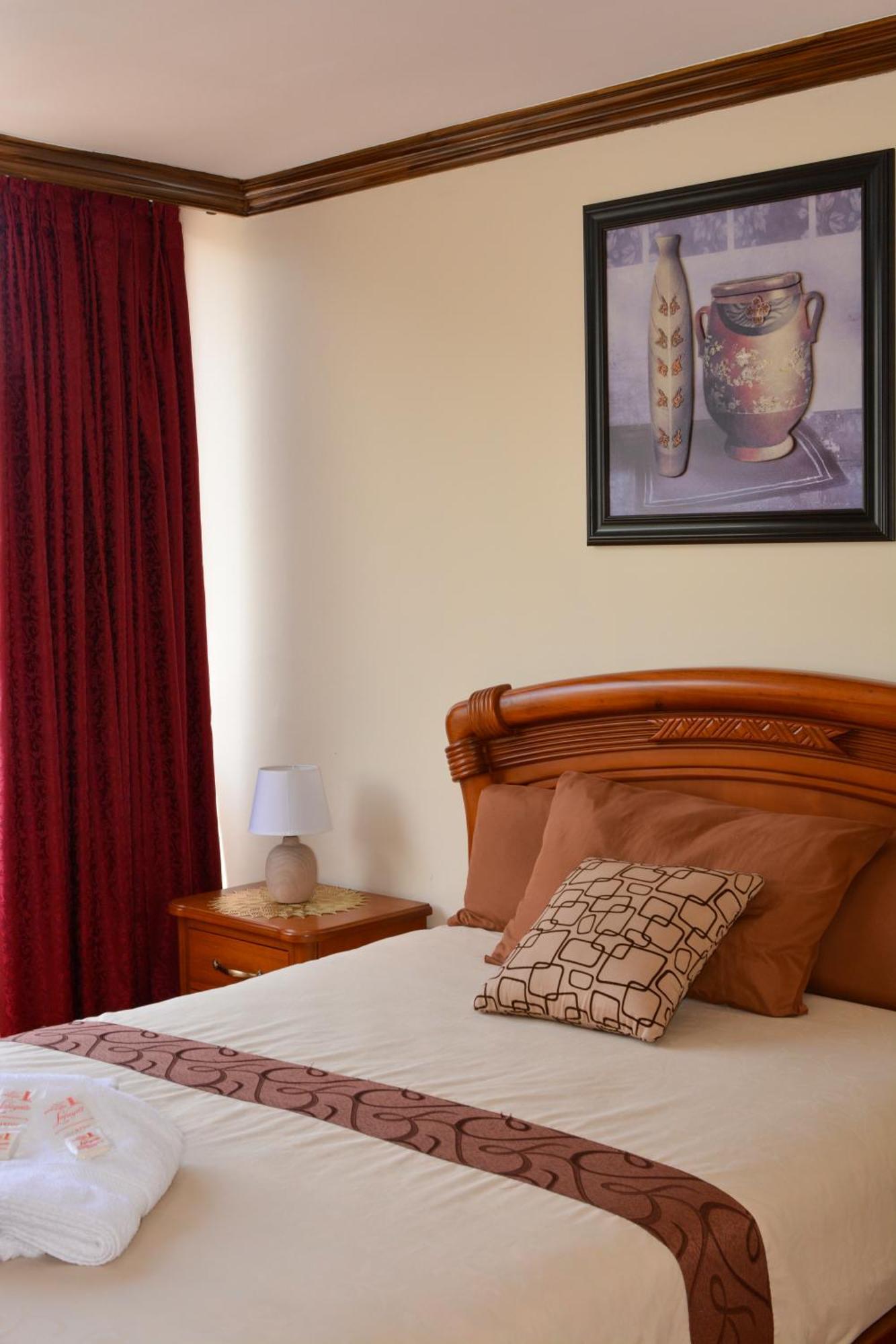 Hotel Villa Lafayette Кито Екстериор снимка