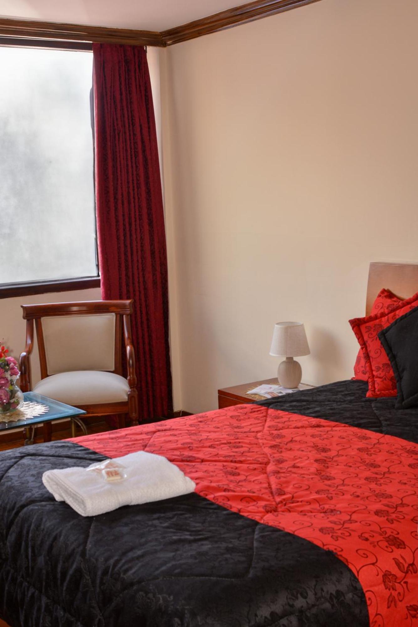 Hotel Villa Lafayette Кито Екстериор снимка