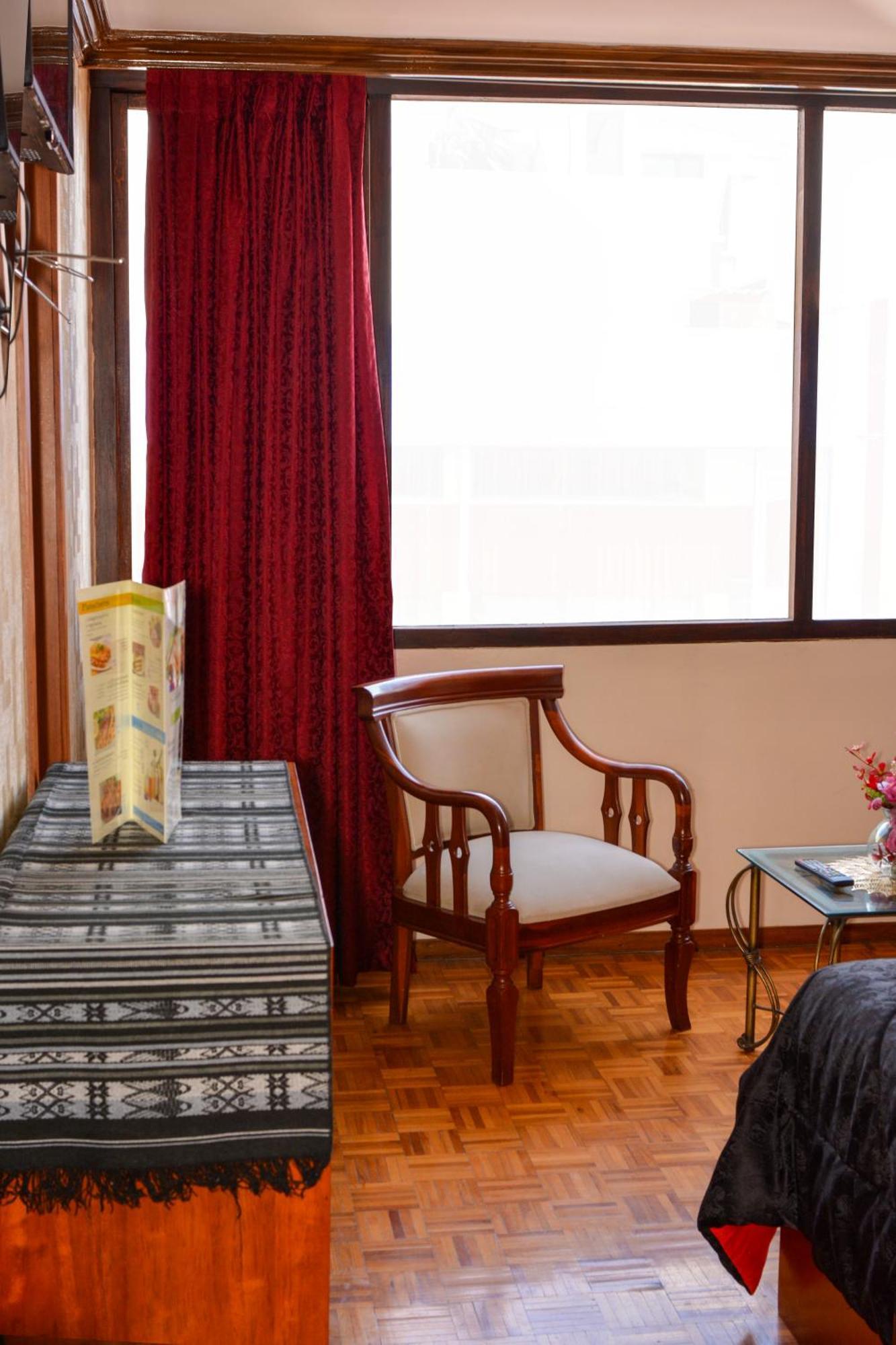 Hotel Villa Lafayette Кито Екстериор снимка