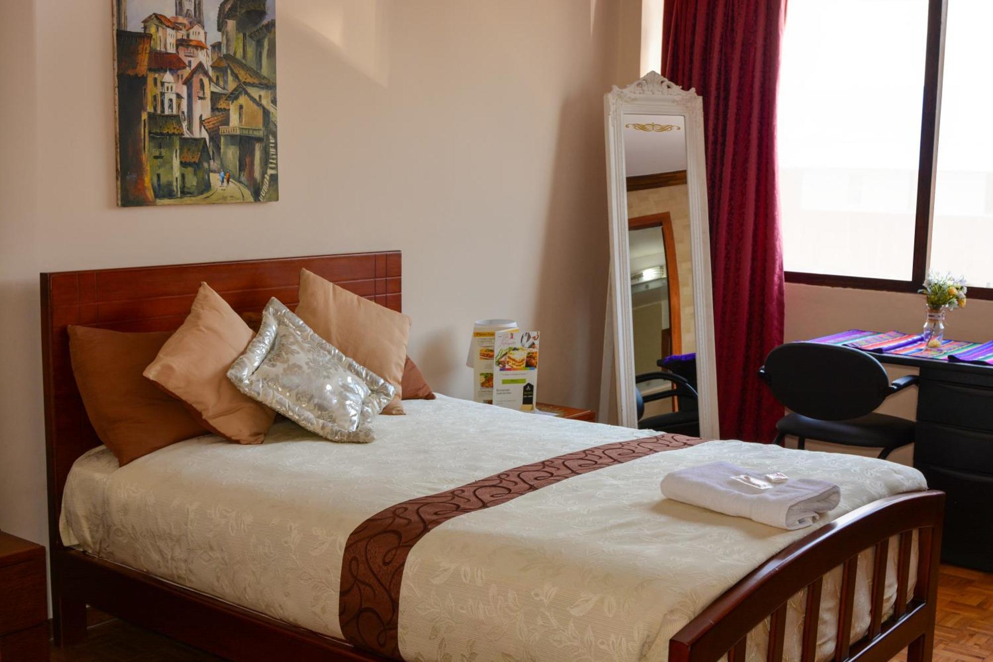 Hotel Villa Lafayette Кито Екстериор снимка