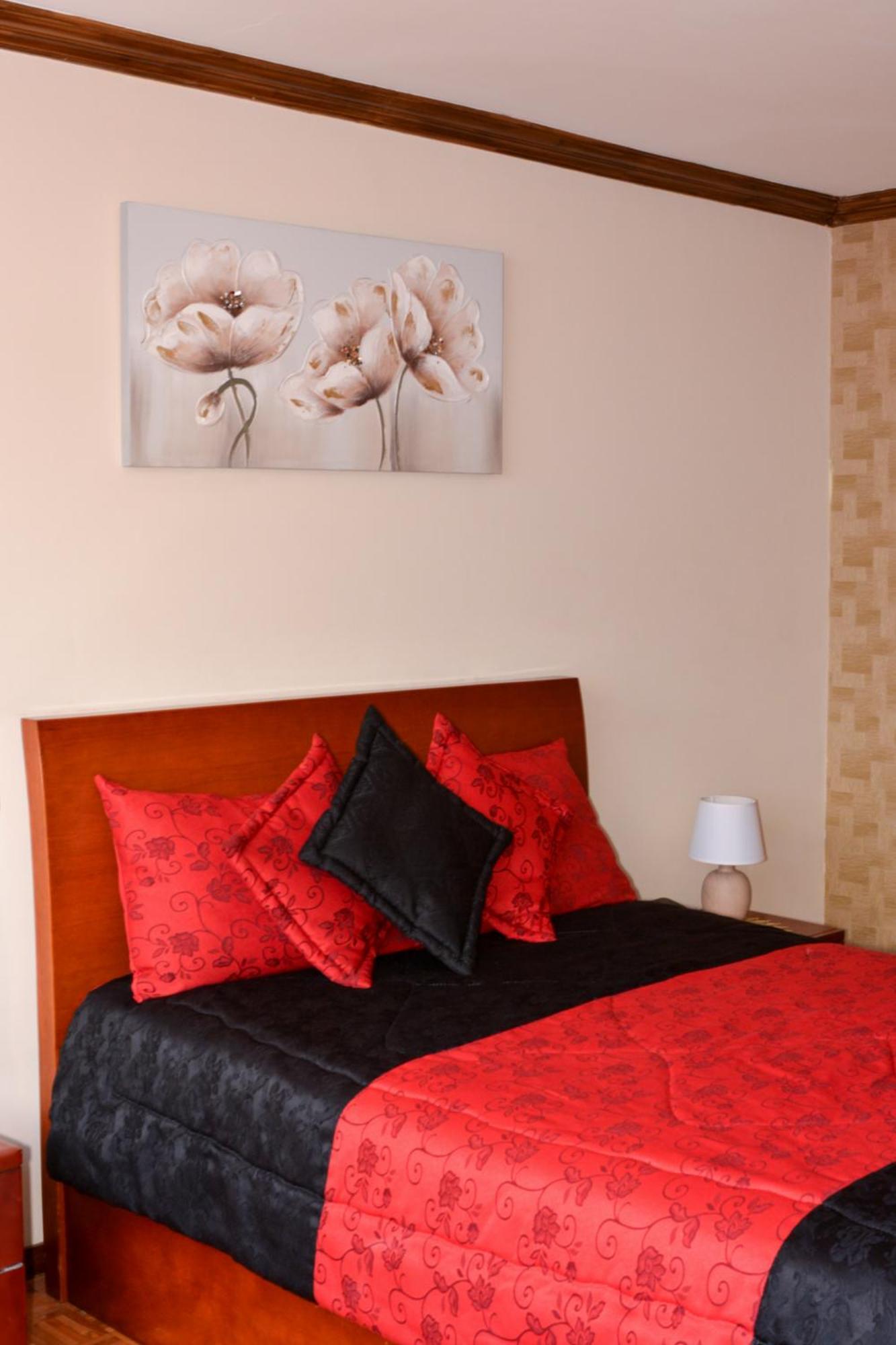 Hotel Villa Lafayette Кито Екстериор снимка